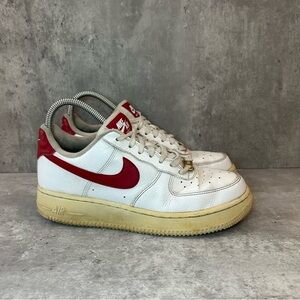 Nike Air Force 1 Sneakers Womens sz 8.5 - white/red